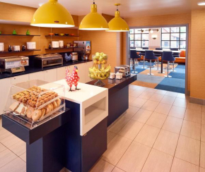 Отель LivINN Hotel Minneapolis South / Burnsville  Бернсвилл